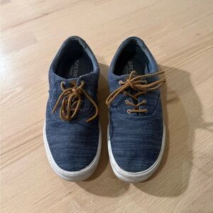 Sperry Men's Navy Sneakers with Tan Laces